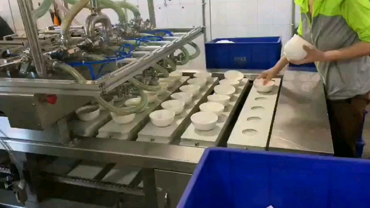 6头瓷碗凉糕灌装机 长宁凉糕灌装机设备 全自动凉糕气动定量灌装机 您值得拥有